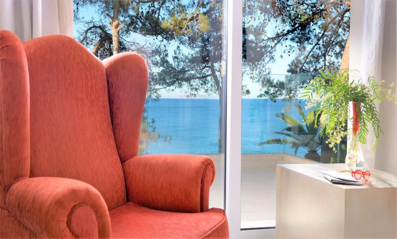 Out Of The Blue Resort & Spa Agia Pelagia  Room photo